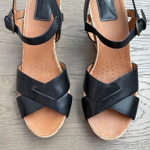 Clarks Artisan Active Air 3" Heel Wedge Leather Sandals Black + Tan Sz 8M - Picture 9 of 10